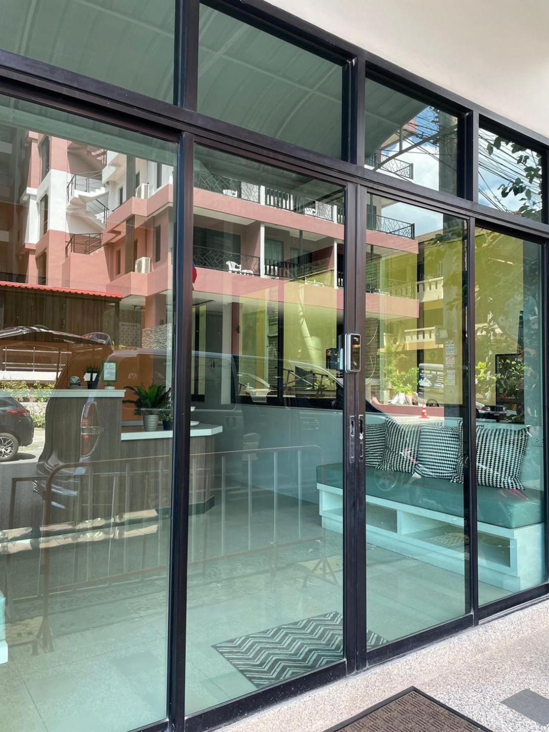The Room Sansabai Patong Экстерьер фото