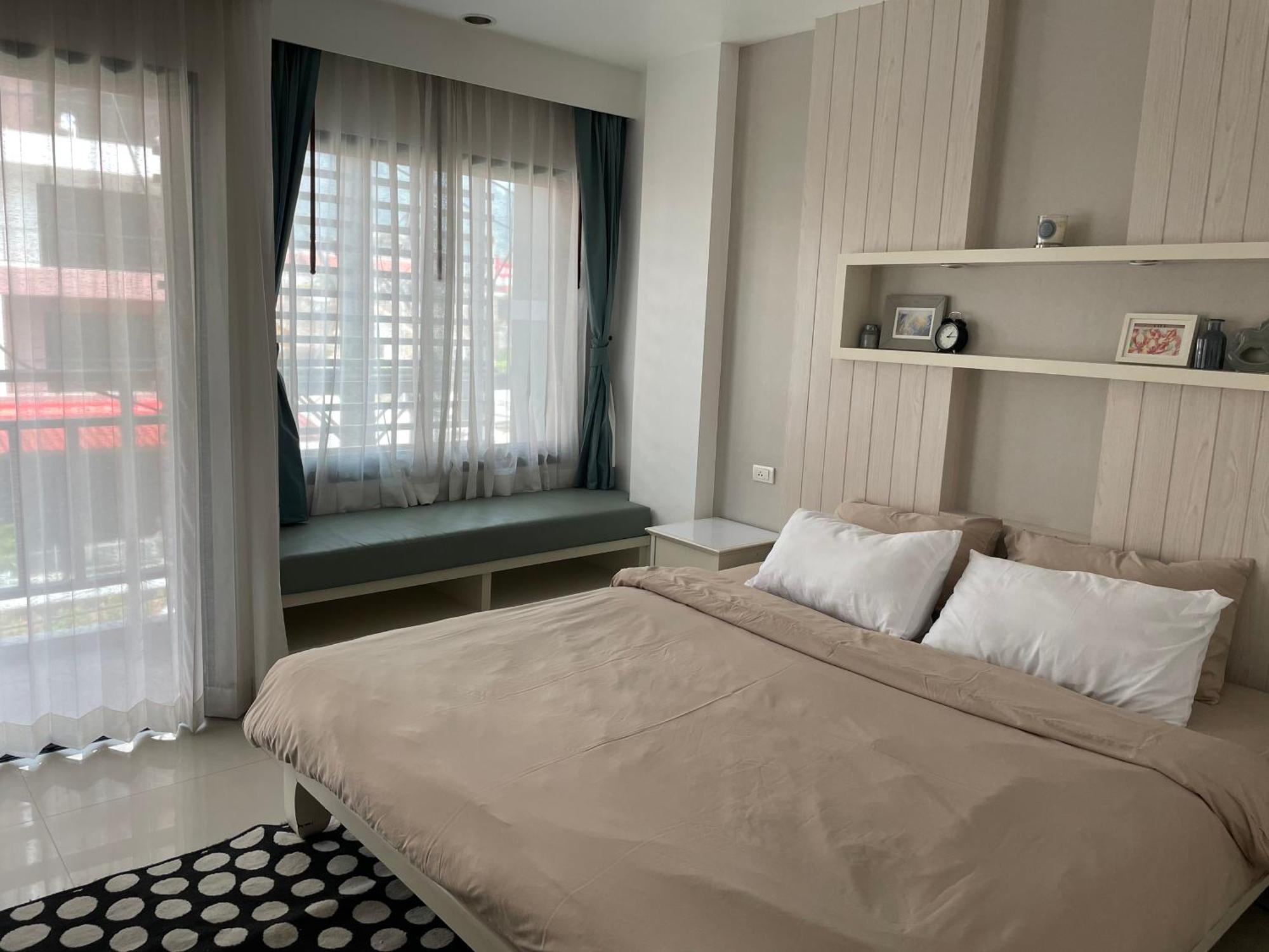The Room Sansabai Patong Экстерьер фото